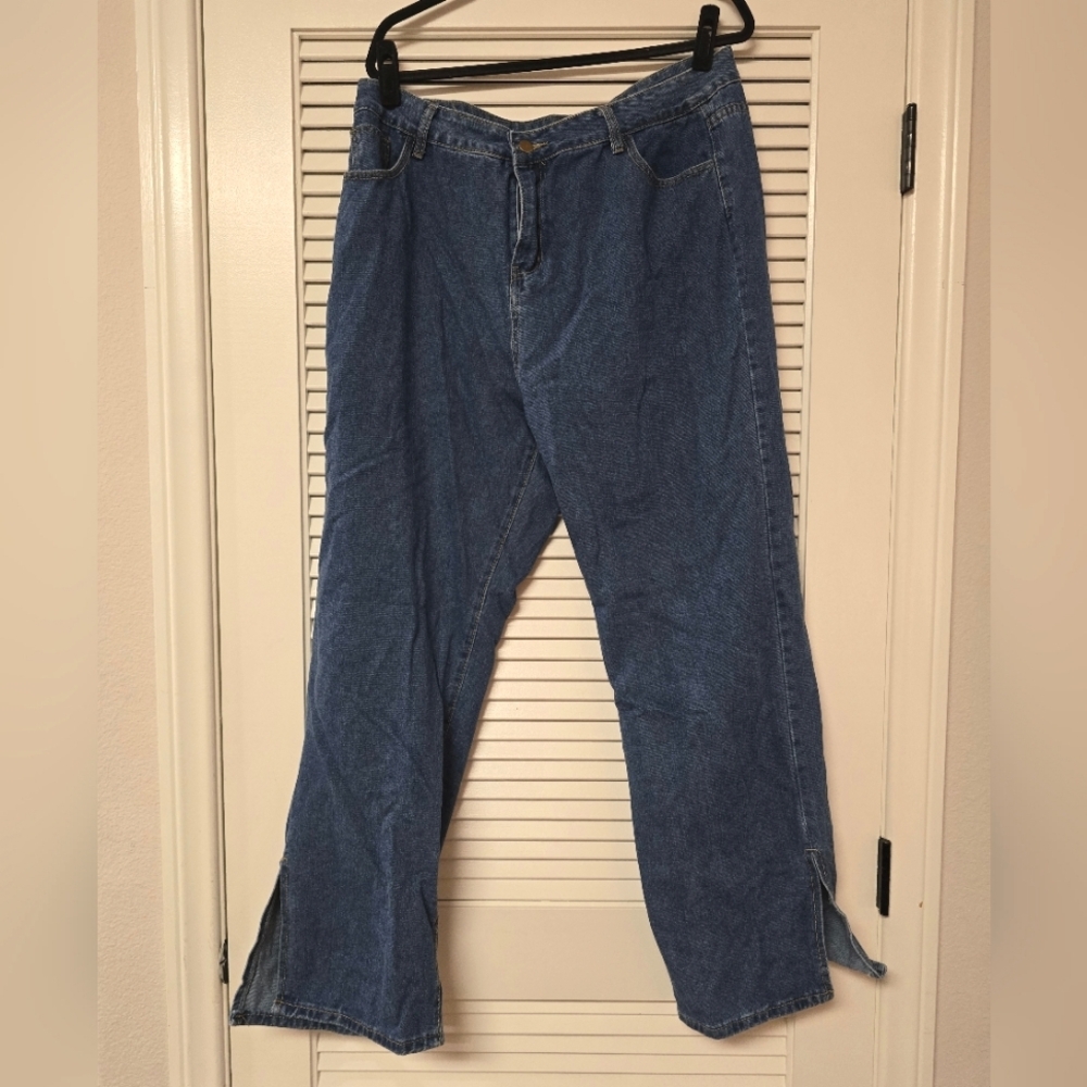 (Plus-Size) Wide-Leg Denim Jeans With Pockets & Pant Slit Detail